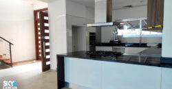 Amplia Residencia en Renta dentro de Residencial Aqua Cancún