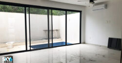 Moderna Casa a la Venta en Residencial Arbolada Cancún Fase 2
