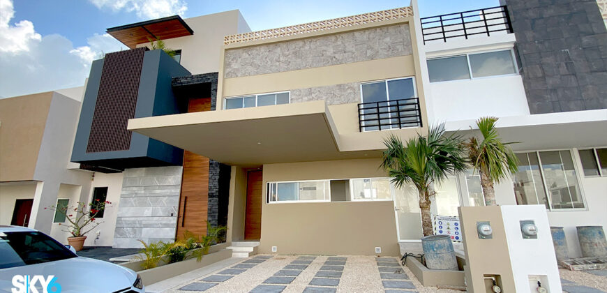 Estrena casa en Residencial Arbolada Cancún en Venta