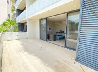 Elegante Departamento en Residencial Aqua Cancún: Espaciosa Terraza, Cocina Equipada y Vista Espectacular