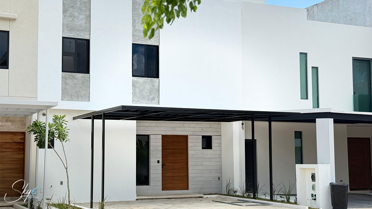 Casa moderna en Residencial Río con alberca