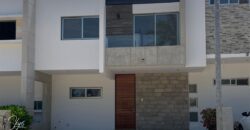 Casa con alberca en Arbolada Cancún renovada lista para habitar
