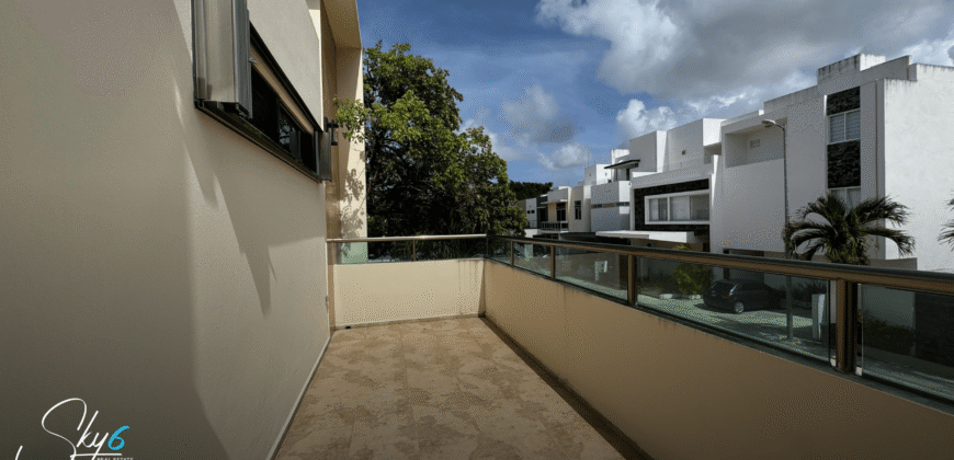 Vive con estilo en Residencial Arbolada: casa amplia y lista para ti