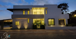 Residencia en Lagos del Sol: lujo y confort total