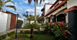 Casa en Alfredo V. Bonfil con alberca y bungalow