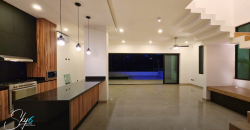 Residencia en Lagos del Sol: lujo y confort total