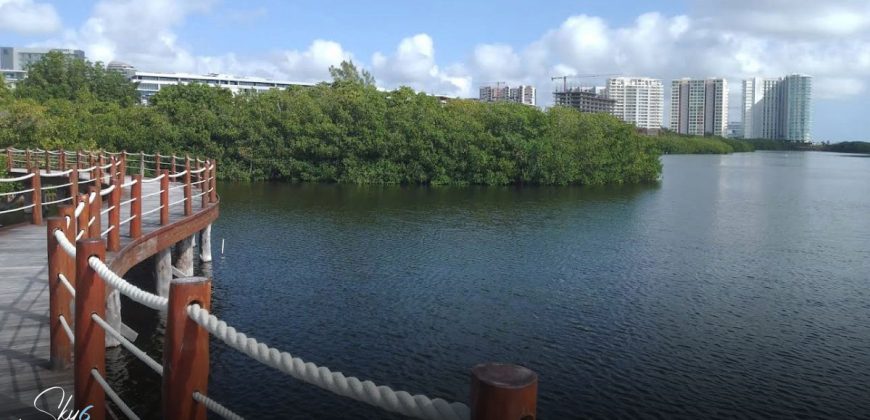 Terreno Exclusivo Laguna Puerto Cancún: ¡Tu Paraíso Frente al Mar!