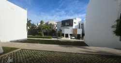 Terreno Exclusivo Laguna Puerto Cancún: ¡Tu Paraíso Frente al Mar!