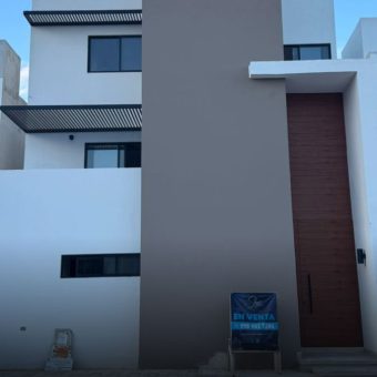 Residencia en Vía Cumbres: lujo y espacio total