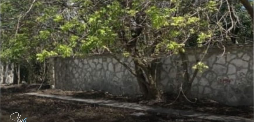 Terreno en Alfredo Bonfil: 1,000 m2 de Uso Mixto