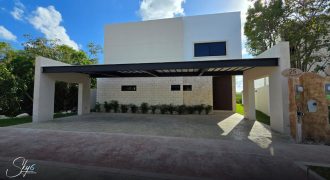 Residencia en Lagos del Sol Moderna y Exclusiva