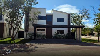 Residencia en Lagos del Sol: Vive el Nivel Superior