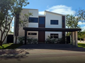 Residencia en Lagos del Sol: Vive el Nivel Superior