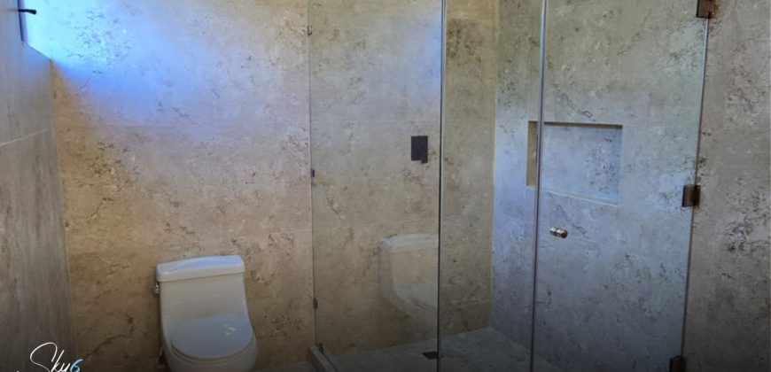 Residencia en Lagos del Sol Moderna y Exclusiva