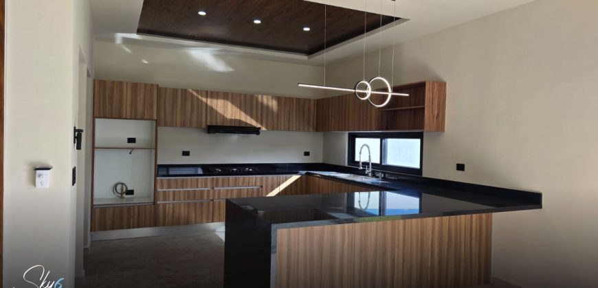 Residencia en Lagos del Sol Moderna y Exclusiva