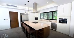 Casa de Lujo en Villamagna con Alberca