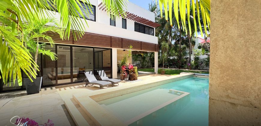 Casa de Lujo en Villamagna con Alberca