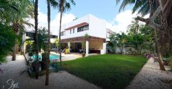 Casa de Lujo en Villamagna con Alberca