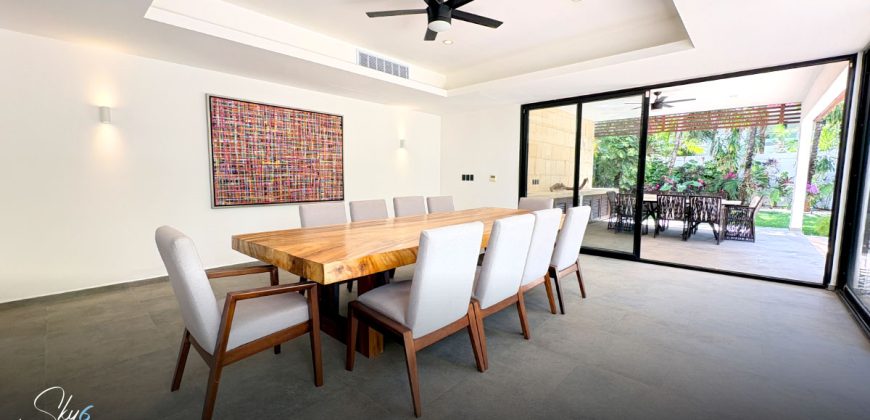 Casa de Lujo en Villamagna con Alberca