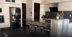 Lujo y Amplitud en Residencia en Villa Magna