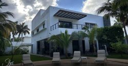 Lujo y Amplitud en Residencia en Villa Magna