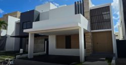 Residencia en Vía Cumbres con alberca