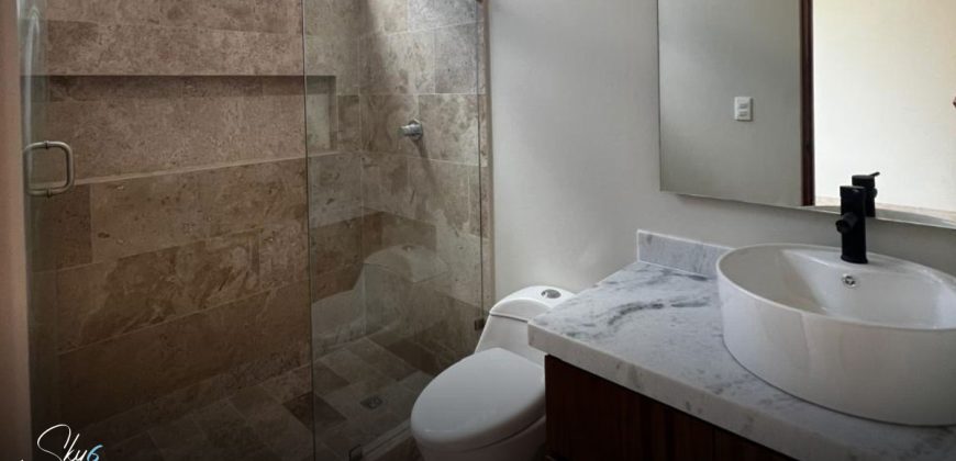 Residencia en Vía Cumbres 4 recámaras lujo