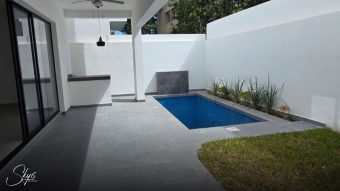 Residencia en Vía Cumbres con alberca Residencia en Vía Cumbres con alberca