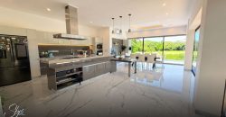 Residencia en Puerto Cancún frente al golf