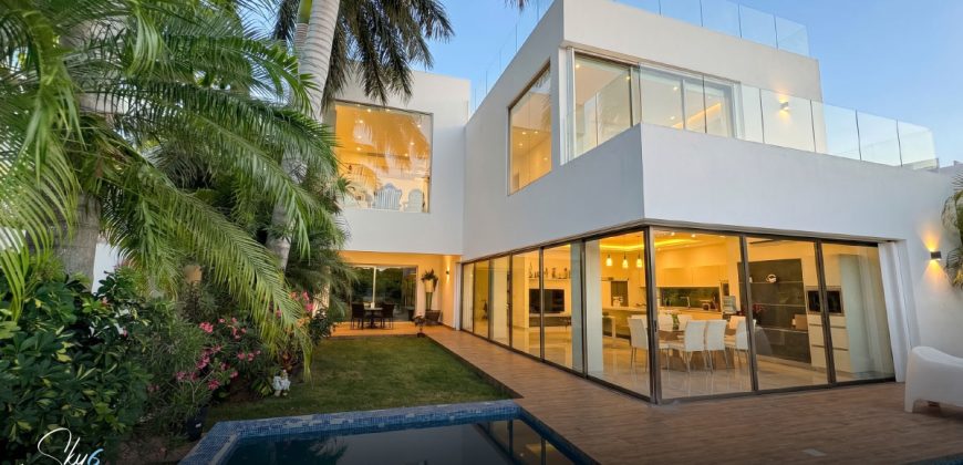 Residencia en Puerto Cancún frente al golf